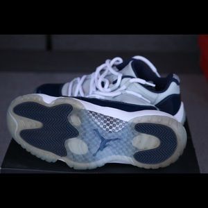 Jordan retro 11 lows “Georgetown”